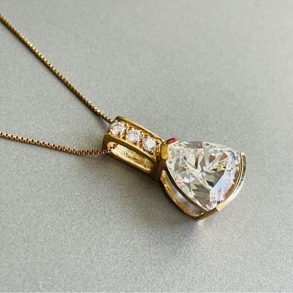 14k Gold Diamonique Cubic Zirconia Trillion Cut Pendant Necklace - Picture 4 of 8